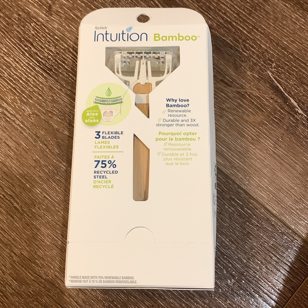 NEW Schick Intuition Bamboo 3-Blade Womens Beauty Razor Handle & 3 Razor Refills - Picture 2 of 3